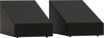 Двойка високоговорители Dolby Atmos Monitor Audio Bronze AMS 7G в черно, с дървен корпус с матова обработка и наклонен горен панел, покрити с тъканена решетка в съответствие, преден изглед леко отстрани