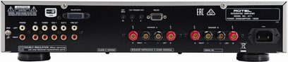Rotel A11 Tribute Edition sølvfarvet stereo hi-fi-forstærker, set forfra, frontpanel med knapper, stik og display