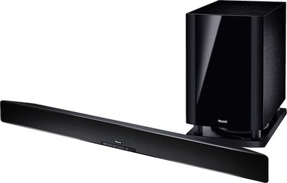 Černý soundbar Magnat WSB 50 Pro s leskle černým krychlovým subwooferem, pohled zepředu