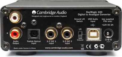Convertidor de audio DAC Cambridge Audio DacMagic 100 negro, vista trasera, conexiones de audio digitales y analógicas