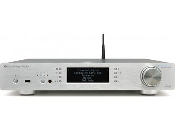 Lettore audio di rete Cambridge Audio Stream Magic 6 argento, vista frontale, display, pulsanti, rotella, presa per cuffie