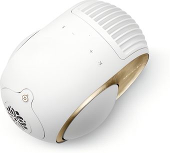 DEVIALET Phantom Ultimate 98 dB Opéra de Paris -kaiutin, valkoinen muovikuori, kultaiset metallikoristeet, ylhäältä 3/4-näkymä