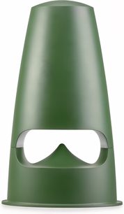Cassa acustica da esterno Triangle Garden 7 verde in alluminio opaco, vista frontale, corpo conico slanciato con un'ampia apertura centrale che rivela una punta interna, base circolare allargata