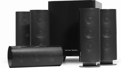 Harman Kardon HKTS 30 hjemmebiografsæt, 5 sorte højttalere og basreflekskabinet, strømlinet design