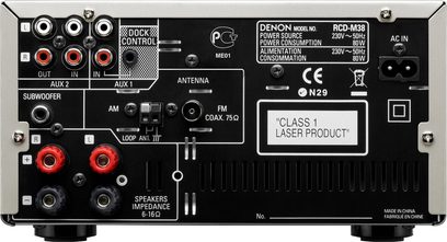 Denon RCD-M38 sort stereforstærker, frontvisning, stik og kontroller i nærbillede, etiket "CLASS 1 LASER PRODUCT"