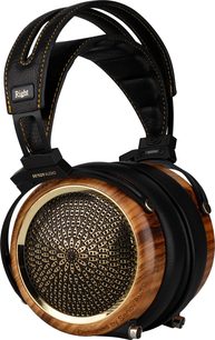 Otevřená hifi sluchátka Sendy Audio Peacock Zebra, zebrové a černé dřevo, černé náušníky, zlatá mřížka, pohled z pravého tříčtvrtečního úhlu
