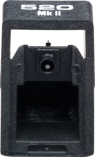 Diamant pre platňu Ortofon STYLUS 520 MK II, pohľad spredu, čierne puzdro, čítacia špička viditeľná v strede