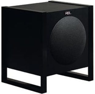 Rel T-1 sort subwoofer, kubisk form, sort front med rund højttaler, blank sort kabinet