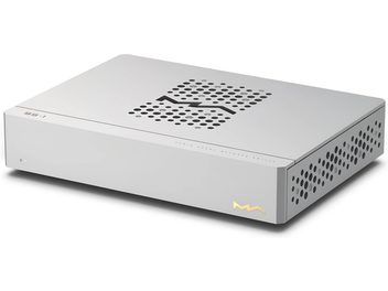 Switch-splitter Matrix Audio SS-1 in alluminio argento opaco, vista tre quarti anteriore destra, parte superiore ventilata con fori circolari a motivo zigzag, fianco laterale traforato, indicatore LED frontale sinistro e logo MA dorato sul frontale destro