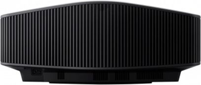 Sony VPL-VW790ES videoprojektor, set forfra, sort gitter med vandrette striber over hele bredden