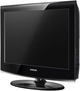 Samsung LE26A456 fladskærms-tv i sort, set forfra, placeret på et tv-bord