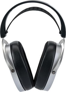 Auriculares Hifiman Edition XV vista frontal, almohadillas ovaladas de cuero sintético negro, diadema negra y brazos metálicos plateados