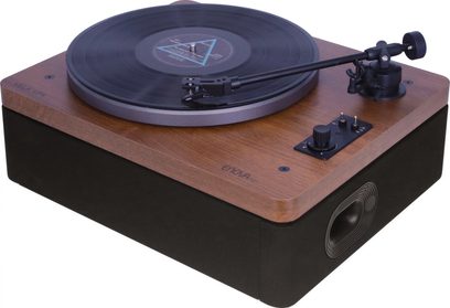 Pladespiller Enova HIFI VELA VP4, aluminiumsgrå plade, sort tonearm, træchassis, knapper og kontakter, set fra tre kvart