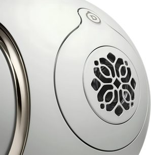 Boxă conectată DEVIALET Phantom Ultimate 98 dB alb mat, vedere laterală detaliată, grilă cu model, cerclaj din metal aurit