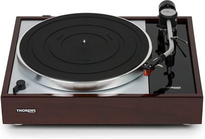 Thorens TD 1500 lackerad valnötsskivspelare, ovanifrån, svart tallrik, svart tonarm, rektangulärt mörkt träfodral