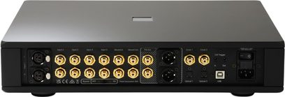 Rega Mercury ampli stéréo, vue arrière noire avec entrées RCA dorées, XLR, coaxiales, USB et prise secteur