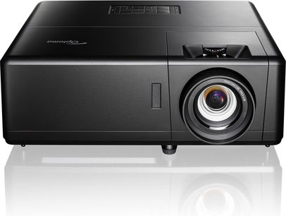 Videoproiettore Optoma UHZ55 nero, vista frontale, obiettivo centrato, sensore e pulsanti sulla parte superiore, formato compatto