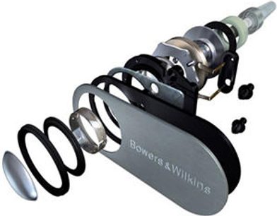 Černý a stříbrný automobilový tlumič pérování, boční pohled, složený ze šroubovitých pružin a válcového těla