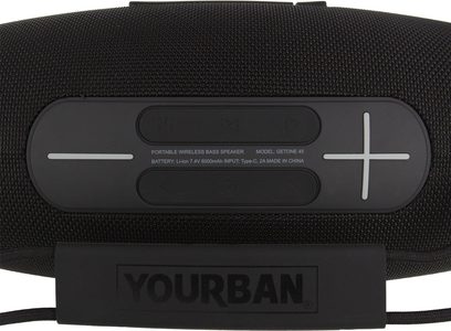 Přenosný reproduktor Yourban Getone 45, pohled shora, černý texturovaný povrch, černá ovládací tlačítka, viditelný logo Yourban