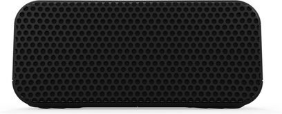 Портативна колонка Klipsch Nashville чорного кольору, перфорована решітка у вигляді бджолиних стільників, вид спереду, прямокутна форма з закругленими кутами