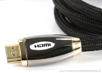 HDMI-kabel Neutrino Optimal 3 m, guldbelagte stik, sort flettet kappe, nærbillede af en ende med HDMI-logo