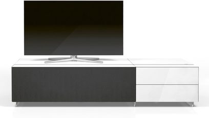 Hvid Spectral Cocoon CO5 + CO3 TV-møbel set forfra, sort TV-skærm, skuffe lukket