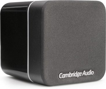 Kompakt sort Cambridge Audio Minx Min11 højttaler, mørkegråt stof, rektangulær, hvidt logo, set 3/4 forfra