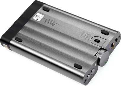 DAC portatile iFi Audio xDSD Gryphon argento, scocca grigia zigrinata con manopola laterale e uscite per cuffie