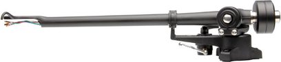 Rega RB303 tonearm, mat sort rør, pick-up-skal, kontravægt, lifter, på base