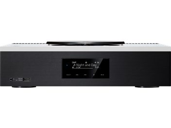Høykvalitets CD-spiller Technics SA-C600EG6W, frontvisning, svart sentralskjerm, hvit tekst, rektangulært kabinett, USB-port og lydinngang nederst til venstre