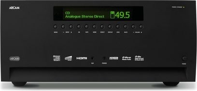 Arcam FMJ AVR600 sort hjemmebiograf-forstærker, set forfra, grønt display "49.5", knapper og stik på forsiden, enkelt rektangulært design