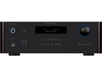 Integrovaný stereo hi-fi zesilovač RA-1572 MKII v černé barvě, pohled zepředu, kruhový ovladač hlasitosti vpravo, centrální displej, tlačítka dole