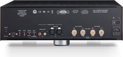 Primare A35.2 stereofónny výkonový zosilňovač, čierny predný panel s ovládacími prvkami a konektormi, pohľad spredu
