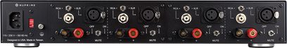 Nuprime MCX-4 sort multikanal-effektforstærker med 4 kanaler, drejeknapper, kontakter og XLR-stik
