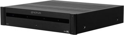 5-kanals effektforstærker Emotiva BasX A-5, sort frontpanel med logo, knapper og stik, set forfra
