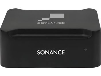 Sonance SWT bezvadu raidītājs, melna taisnstūrveida kārba, priekšpusē balts "SONANCE" logotips, skats no augšpuses