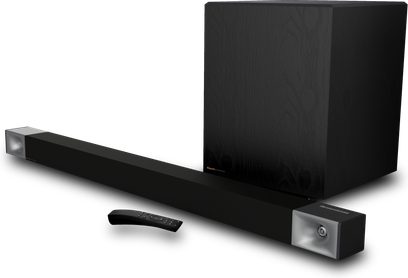 Zwarte Klipsch Cinema 800 soundbar, subwoofers, strakke afstandsbediening, op een witte achtergrond