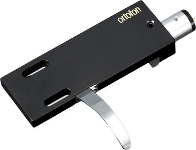Ortofon LH-4000 pickup-hus, set i perspektiv, sort rektangulær krop, 2 ovale slidser, sølvfarvet løftestang, sølvfarvet cylindrisk stik