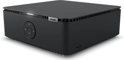 Loewe multi.room amp integreret stereoforstærker sort, kompakt kabinet med afrundede hjørner, set skråt forfra