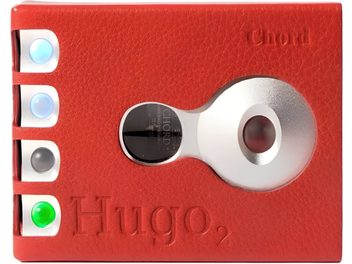 Custodia Chord Electronics Hugo 2 slim rossa, effetto pelle, vista frontale, intagli circolari e laterali, goffrature
