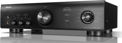 Denon PMA-600NE sort hi-fi stereforstærker, set forfra, sort front med sølvfarvede knapper og drejeknapper, 2 hovedtelefonstik foran
