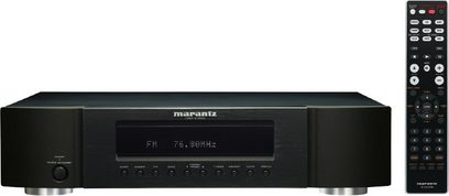 Marantz ST6003 tuner, sort, frontvisning, digitalt display, knapper og drejeknap til justering, infrarød fjernbetjening
