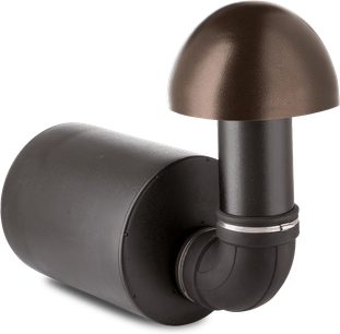 Cassa acustica da esterno GO12SW, vista a tre quarti, corpo cilindrico nero, cupola emisferica marrone, condotto curvo nero