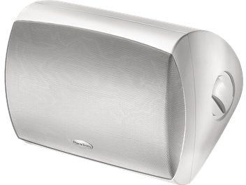 Stylus 470-SM Außenlautsprecher, perspektivische Ansicht, perforiertes Frontgitter, abgerundetes Gehäuse, integrierter seitlicher Knopf