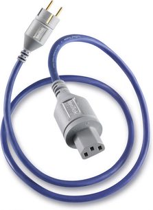Cavo di alimentazione IsoTek EVO3 Premier blu con connettori grigi, arrotolato a forma di anello su sfondo bianco