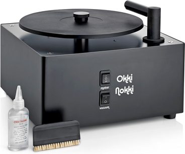Středící trn pro gramofon Okki Nokki RCM Record Cleaning Machine černý, pohled zepředu, s lahvičkou čisticího roztoku