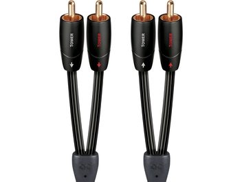 Analogowy kabel audio RCA AudioQuest Tower z 4 czarno-złotymi wtykami, czerwonym i białym oznaczeniem