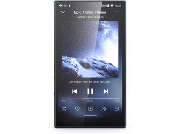 Lettore audiophile FiiO M21 blu, telaio metallico blu con bordi sottili e angoli smussati, schermo touch che copre l'intera parte frontale nella vista frontale