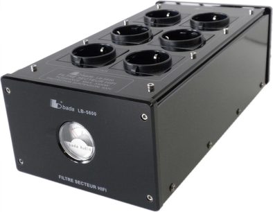 Multiprise Bada LB-5600 negra, 6 tomas de corriente, filtro de línea HiFi, vista superior ligeramente en ángulo