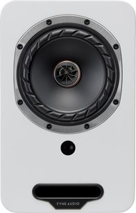 Fyne Audio Cubitt 5 luidspreker in glanzend wit, vooraanzicht met zwarte coaxiale luidspreker en bass-reflexpoort